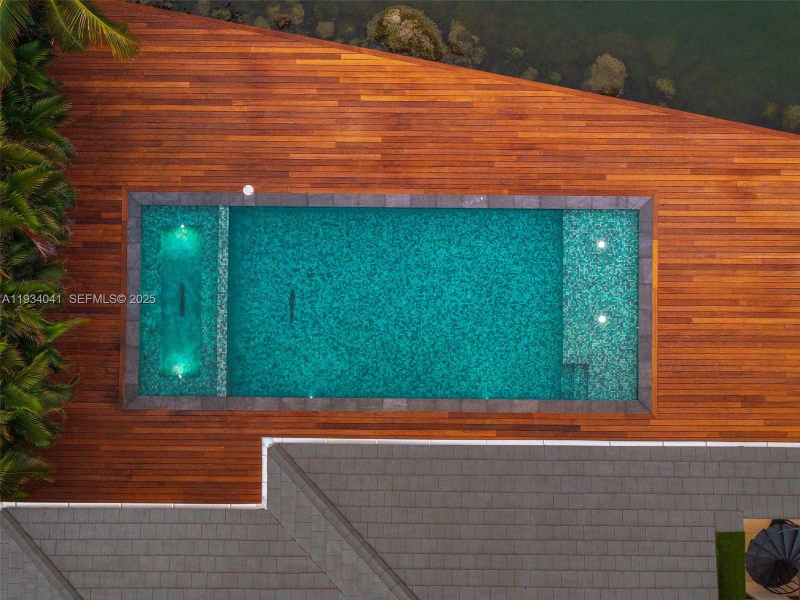 Small Image of 3209 NORTH EAST 169TH ST, North Miami Beach Number 37