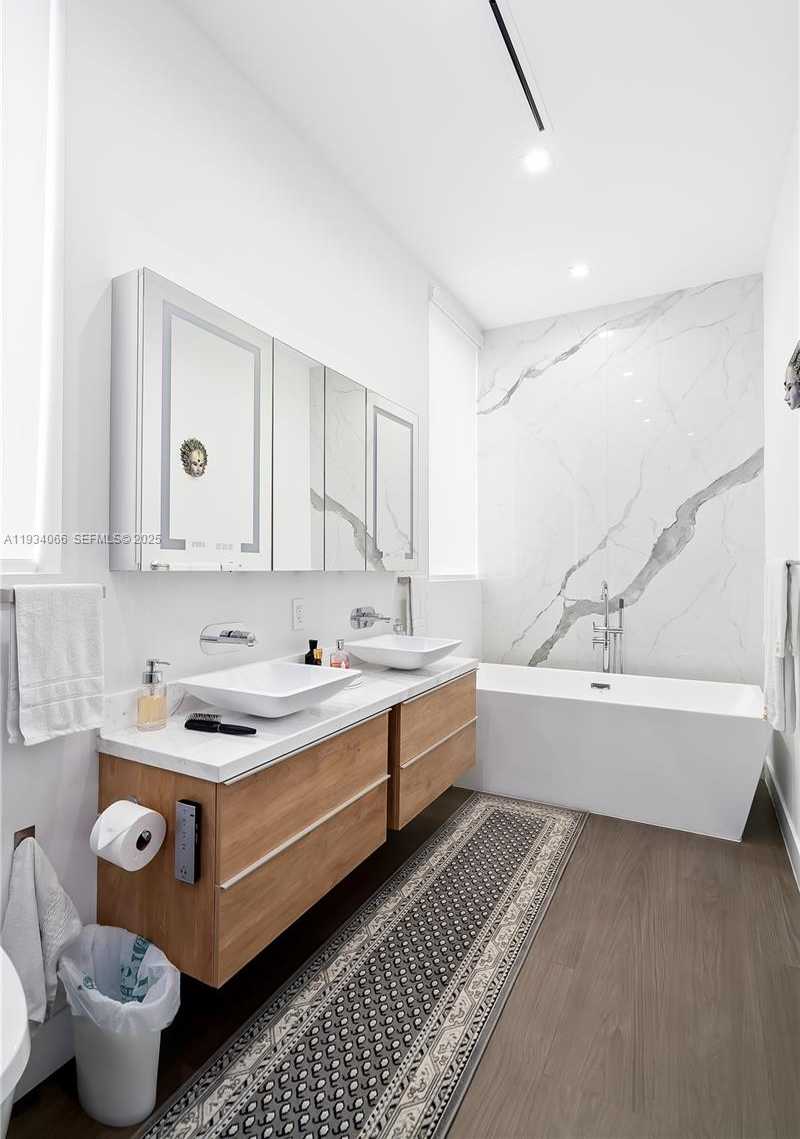 Small Image of 311 SOUTH EAST 189TH ST, Sunny Isles Beach Number 19