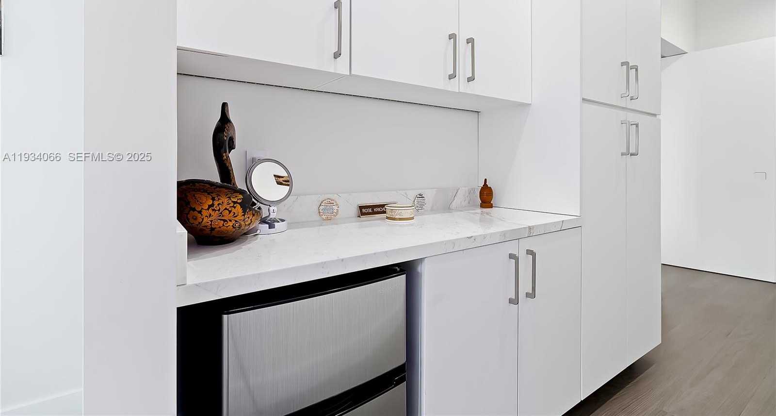 Small Image of 311 SOUTH EAST 189TH ST, Sunny Isles Beach Number 24