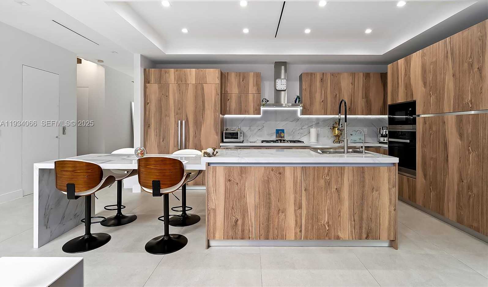 Small Image of 311 SOUTH EAST 189TH ST, Sunny Isles Beach Number 49