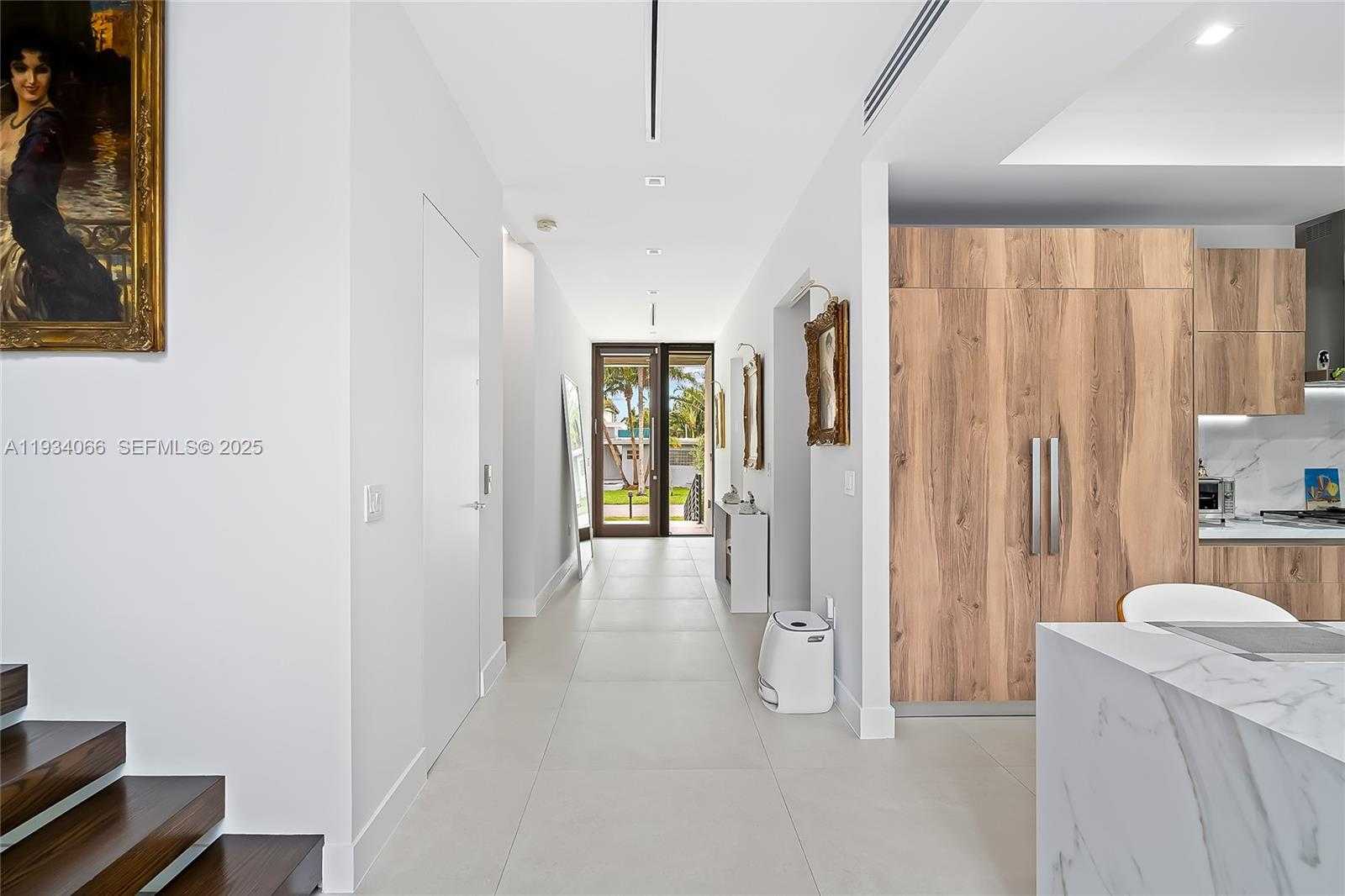 Small Image of 311 SOUTH EAST 189TH ST, Sunny Isles Beach Number 52