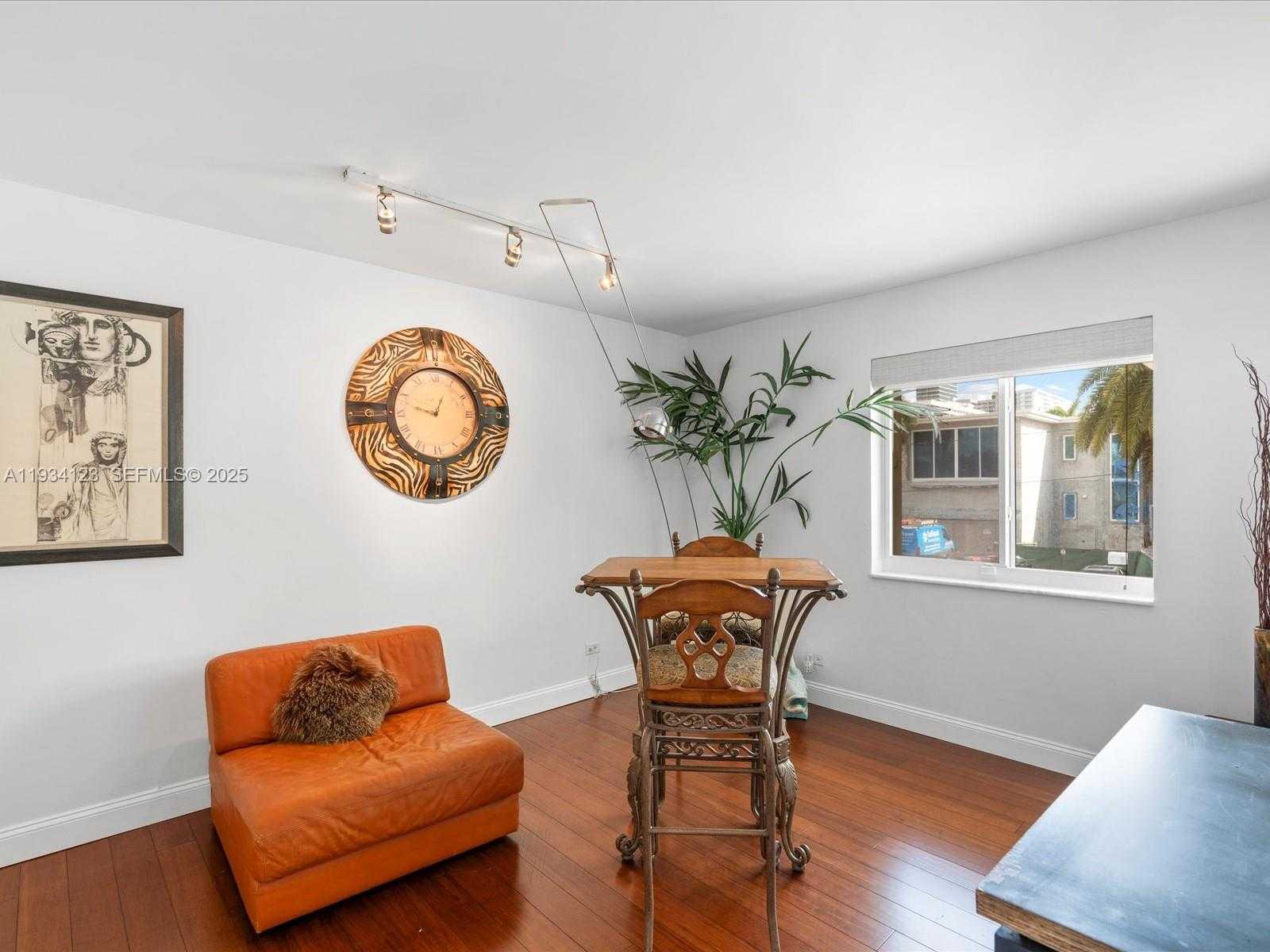 Small Image of 624 PALM DR, Hallandale Beach Number 34