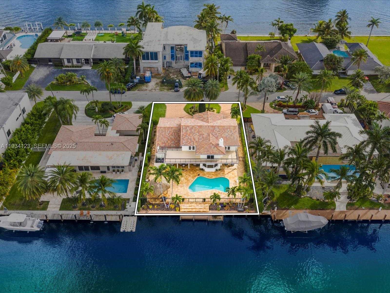 Small Image of 624 PALM DR, Hallandale Beach Number 38