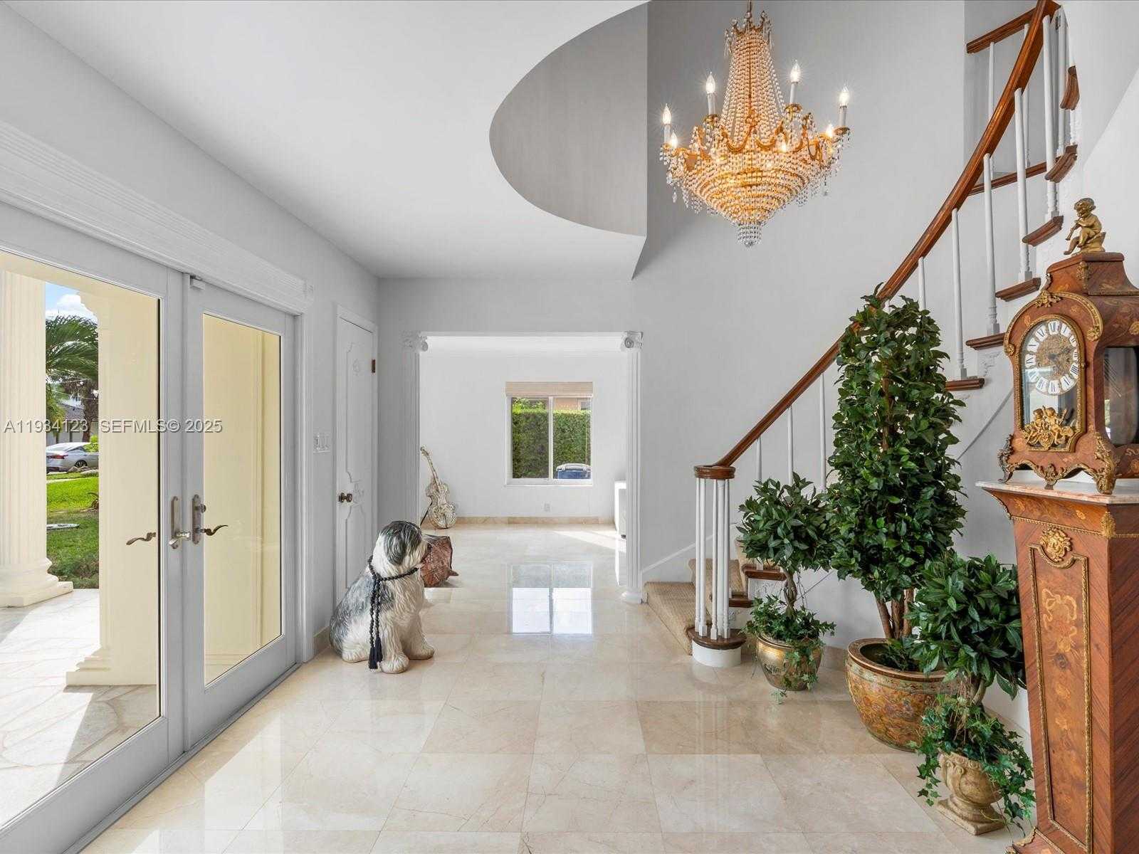 Small Image of 624 PALM DR, Hallandale Beach Number 8