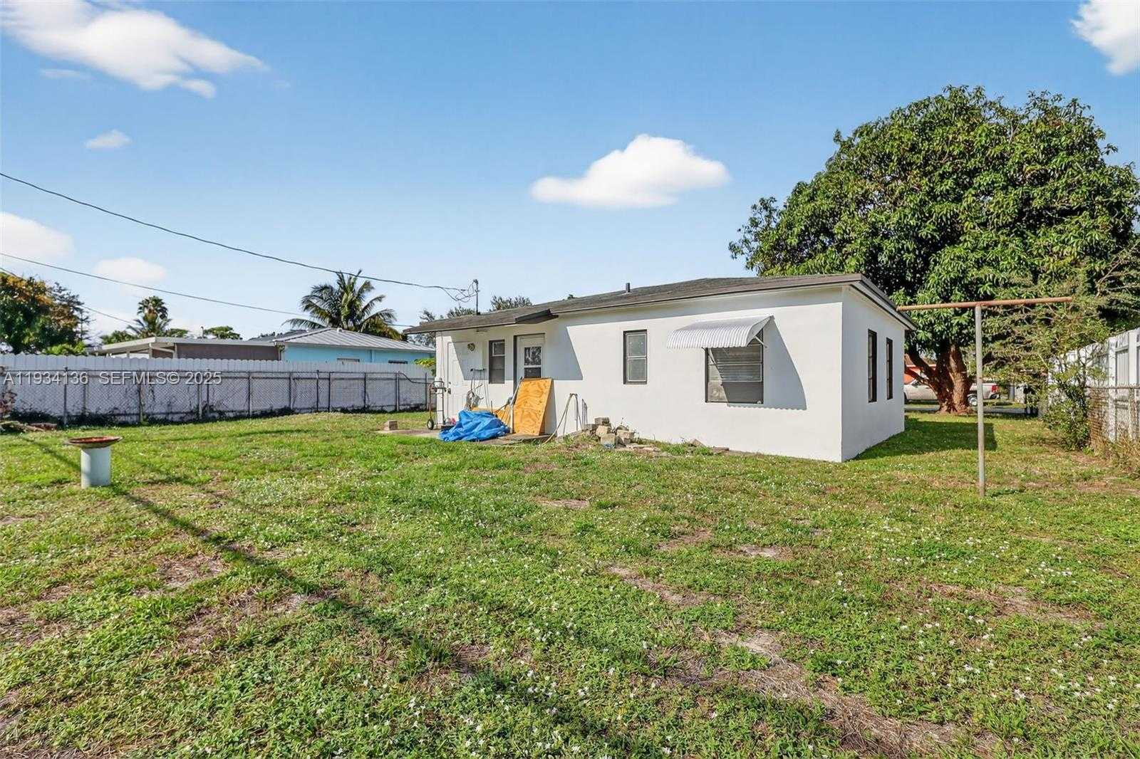 Small Image of 2440 NORTH WEST 152ND TER, Miami Gardens Number 19