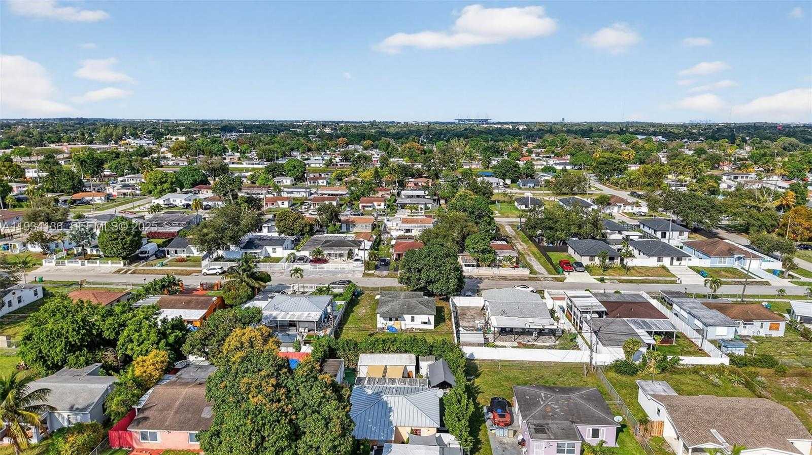 Small Image of 2440 NORTH WEST 152ND TER, Miami Gardens Number 32