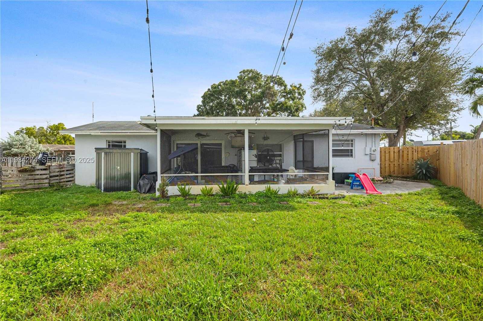 Small Image of 11301 NORTH WEST 32ND PL, Sunrise Number 4