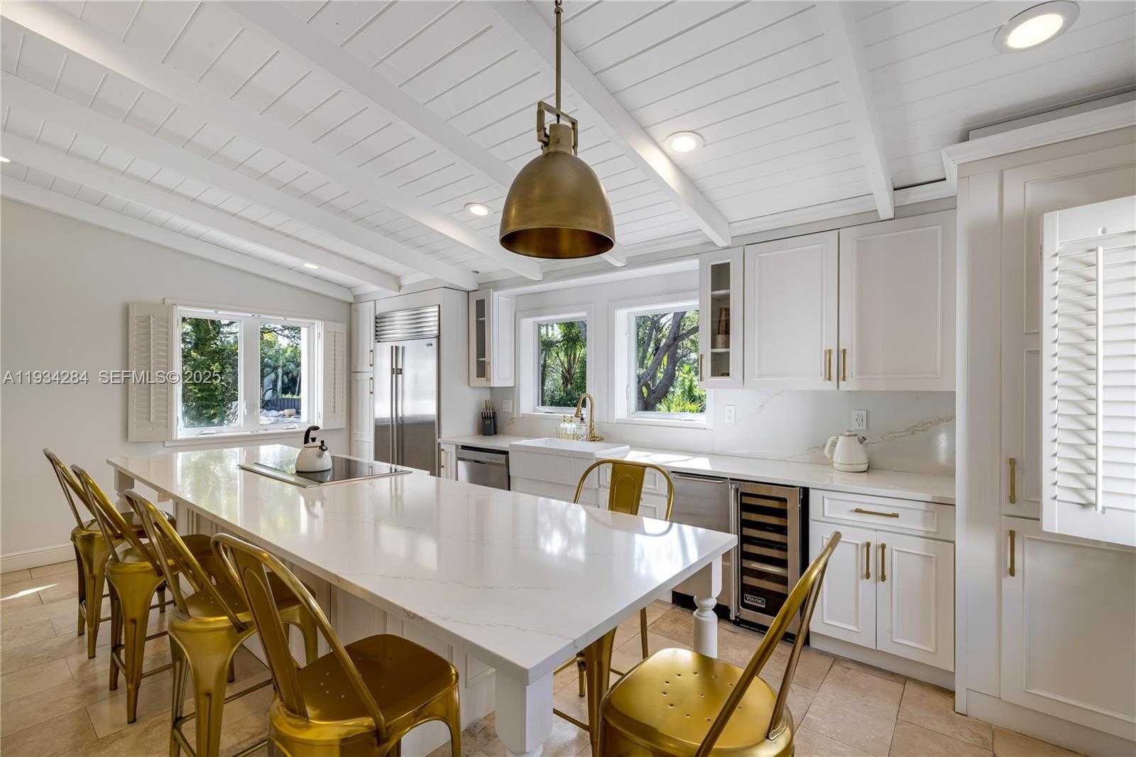 Small Image of 8000 LOS PINOS BLVD, Coral Gables Number 4