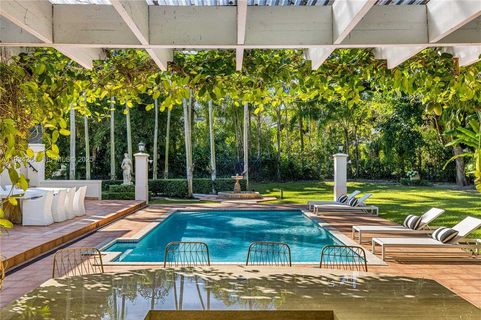 Small Image of 8000 LOS PINOS BLVD, Coral Gables Number 46