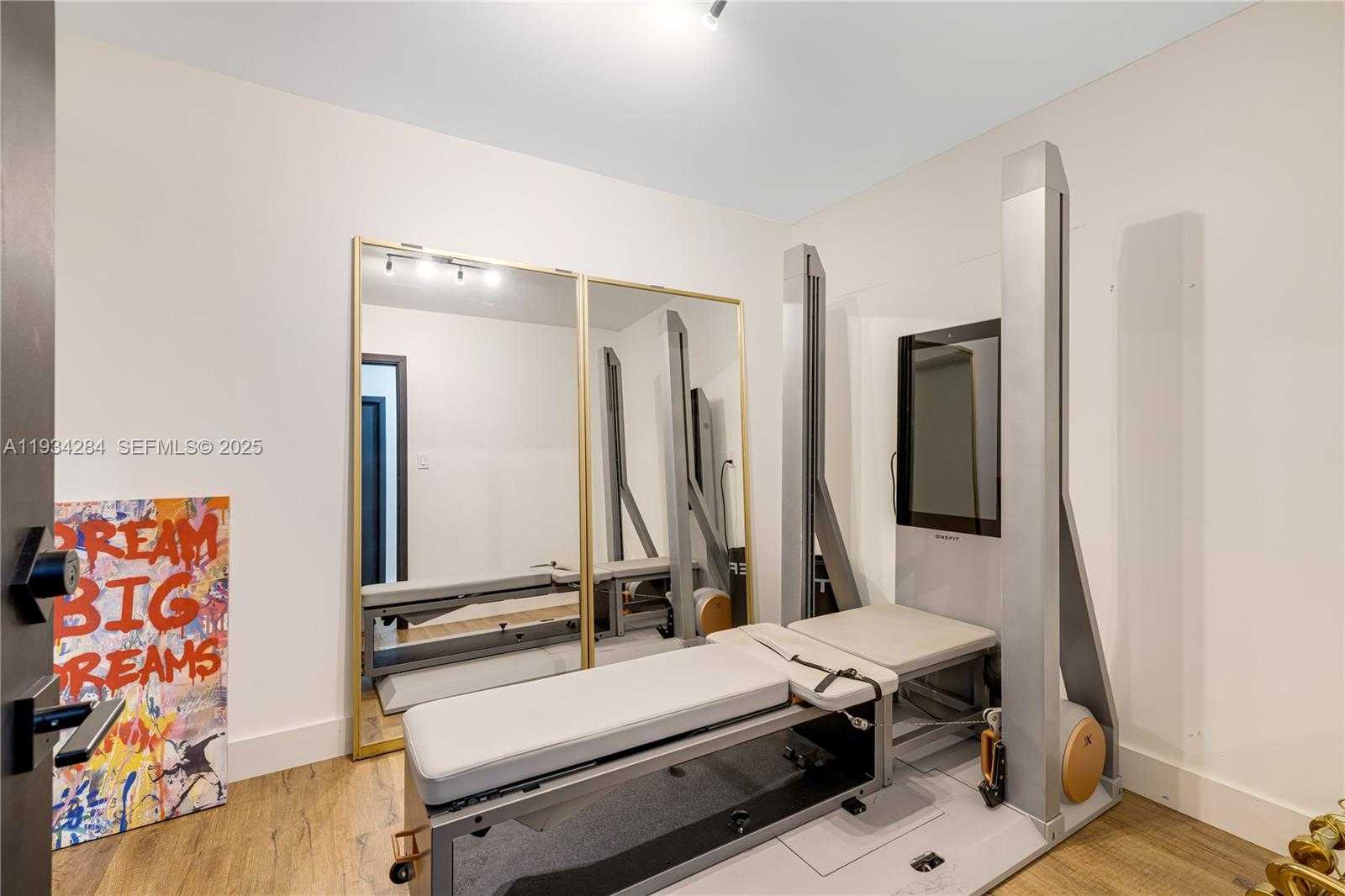 Small Image of 8000 LOS PINOS BLVD, Coral Gables Number 54