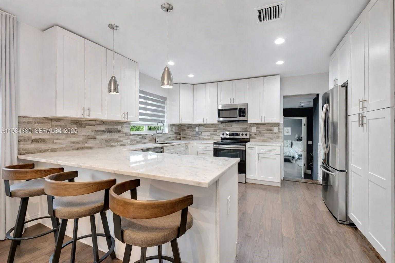 Small Image of 101 NORTH EAST 104TH ST, Miami Shores Number 3