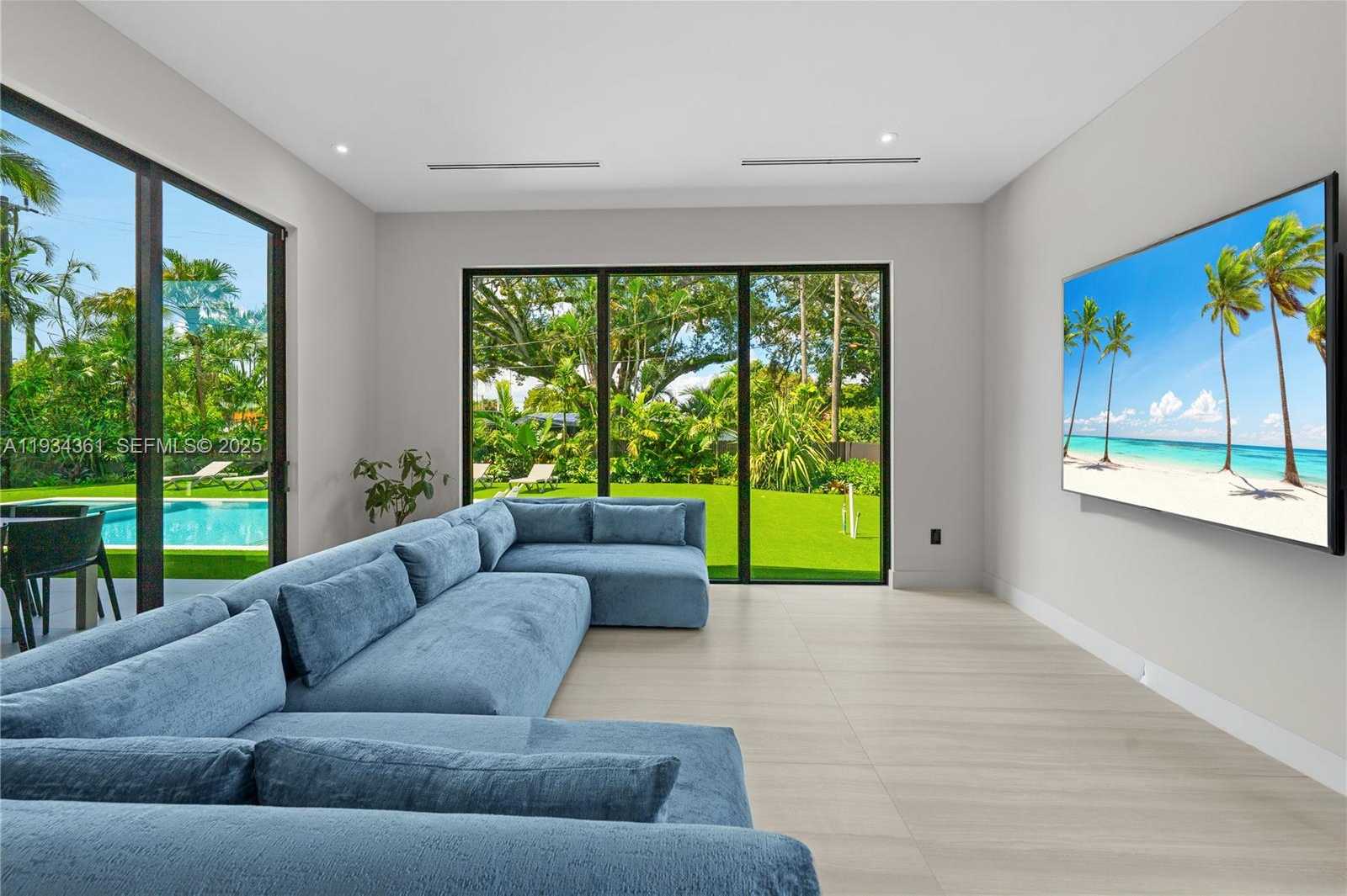 Small Image of 19900 NORTH EAST 21ST CT, Miami Number 20