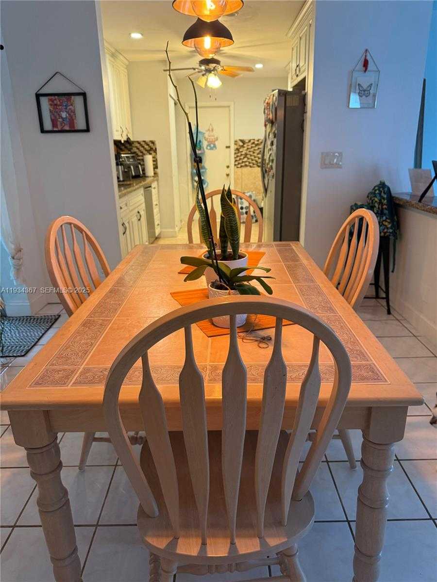 Small Image of 6270 SOUTH WEST 8TH PL, North Lauderdale Number 4