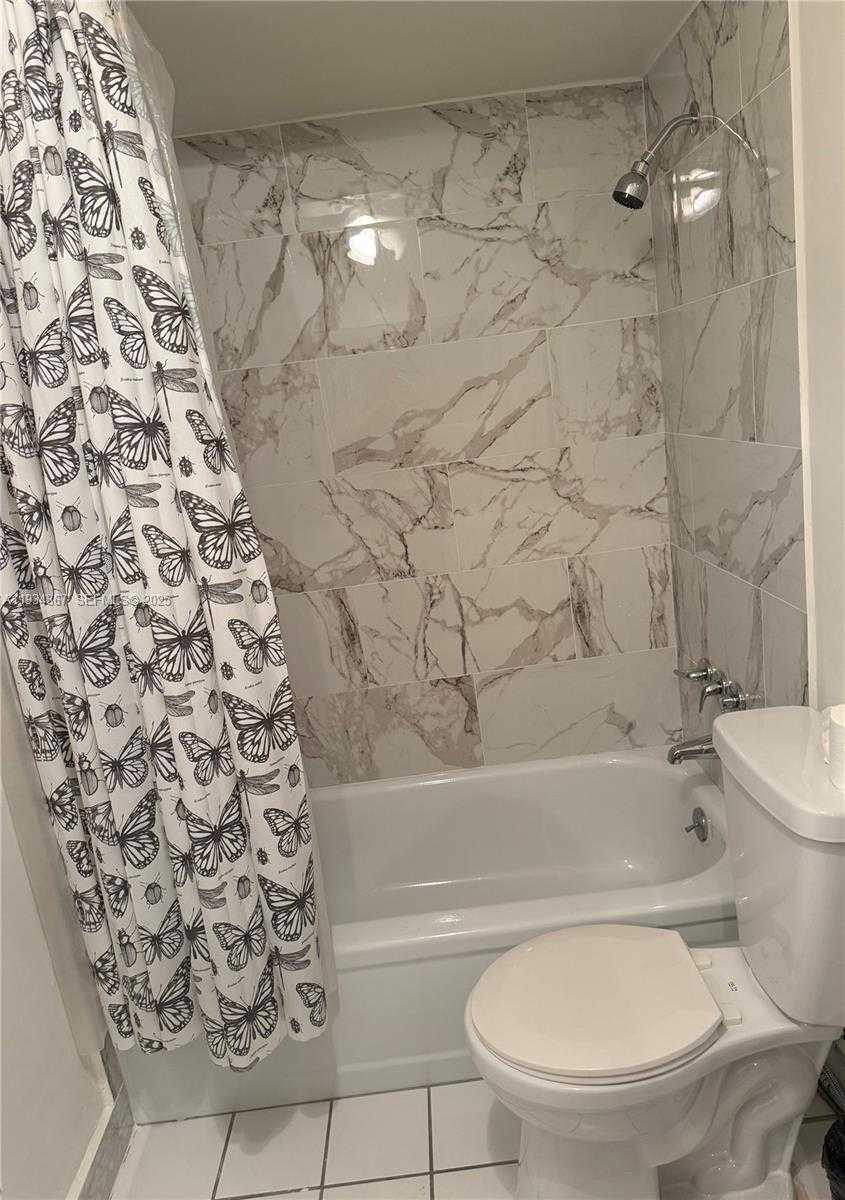 Small Image of 6270 SOUTH WEST 8TH PL, North Lauderdale Number 8