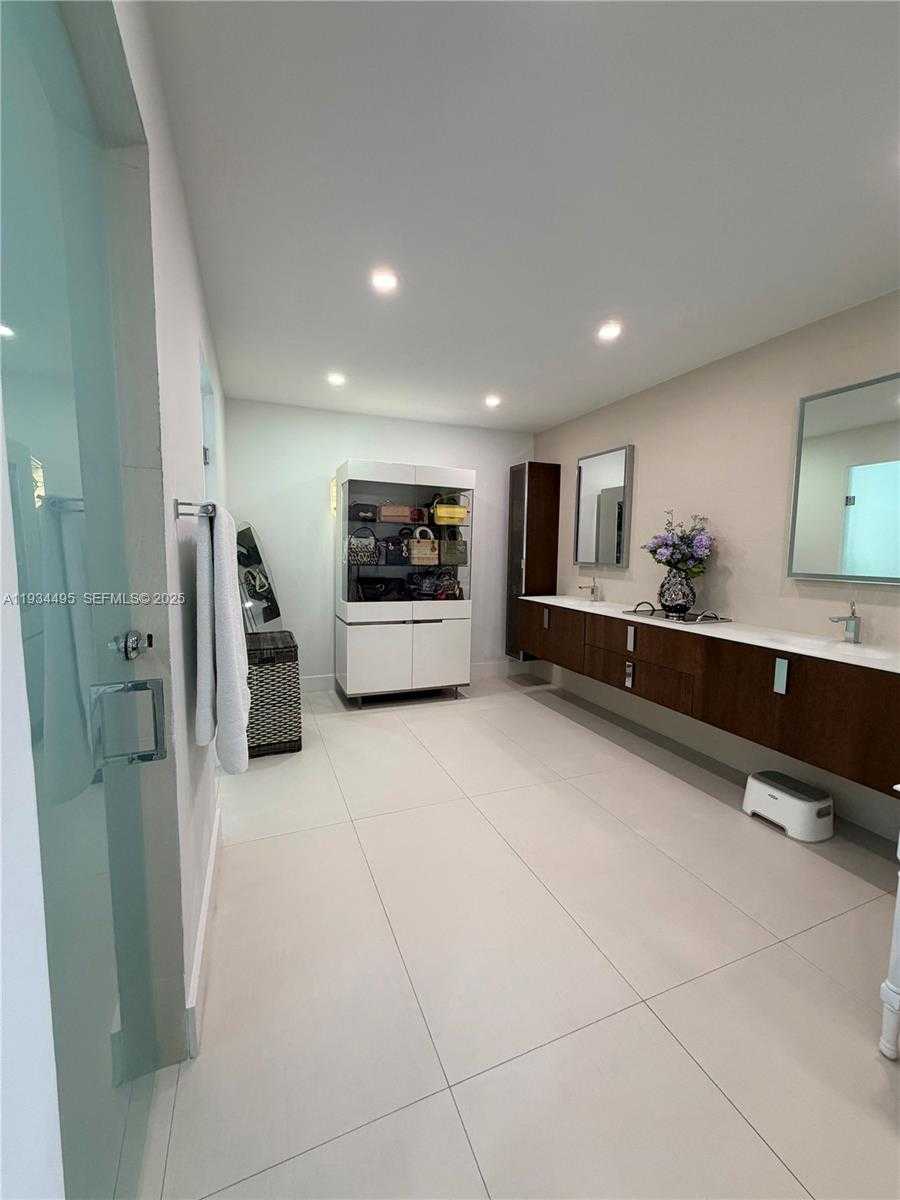 Small Image of 14280 SOUTH WEST 36TH ST, Miami Number 16