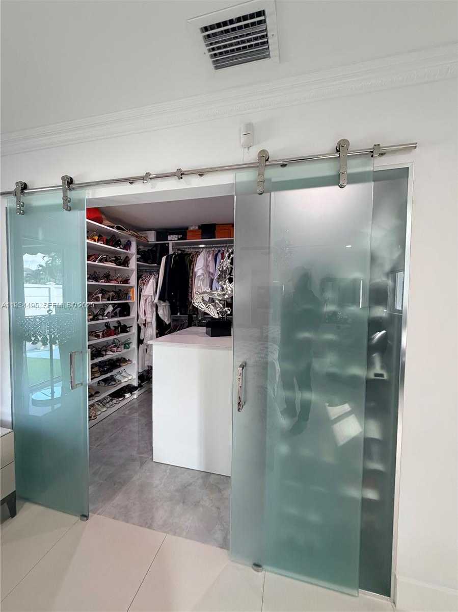 Small Image of 14280 SOUTH WEST 36TH ST, Miami Number 18