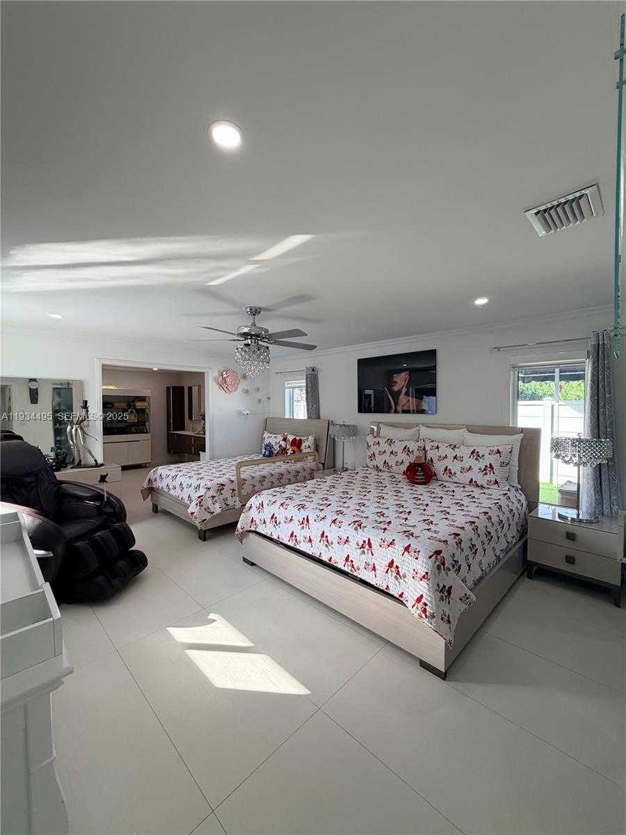 Small Image of 14280 SOUTH WEST 36TH ST, Miami Number 20