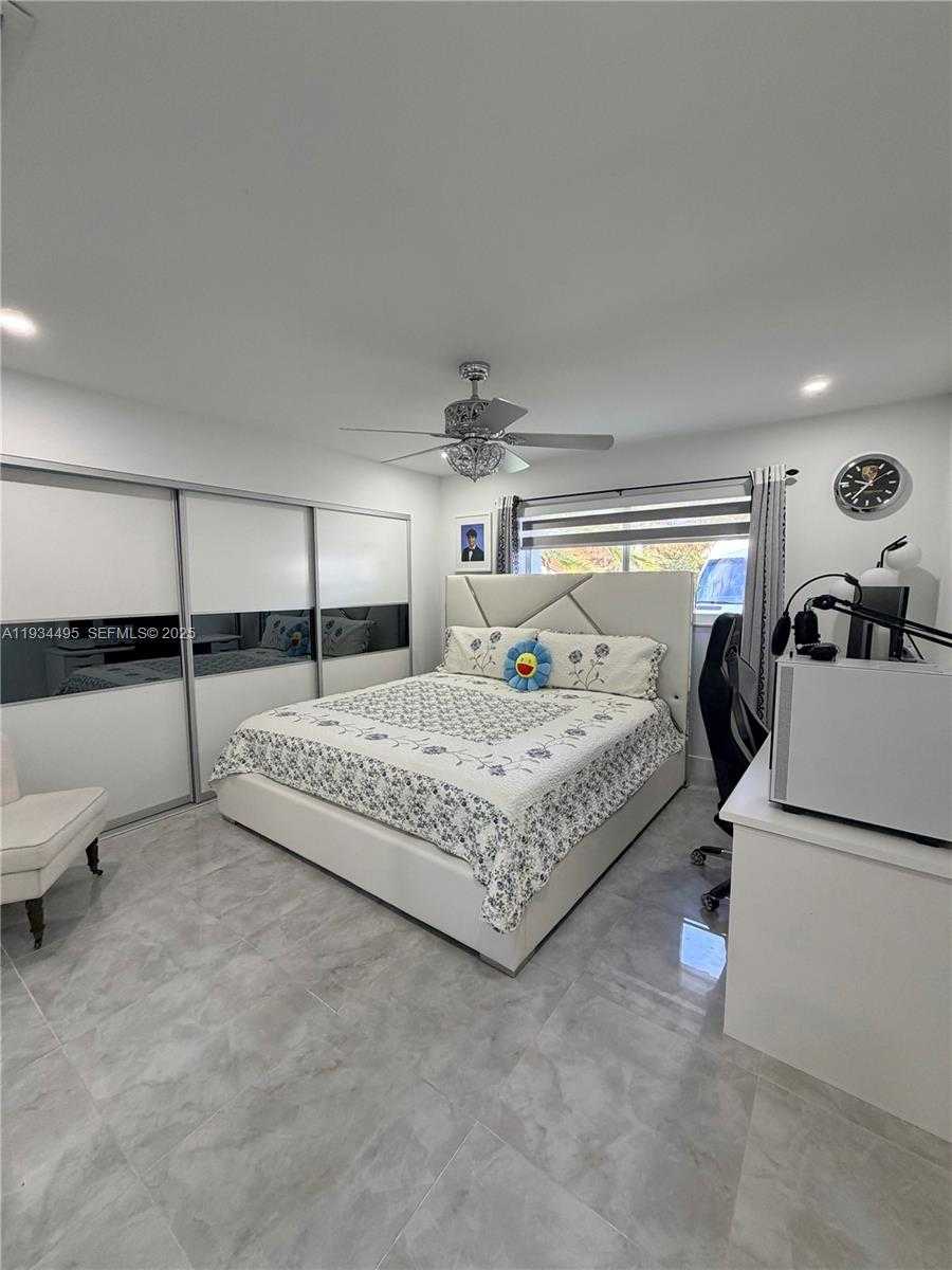 Small Image of 14280 SOUTH WEST 36TH ST, Miami Number 25