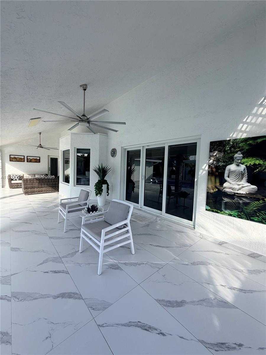 Small Image of 14280 SOUTH WEST 36TH ST, Miami Number 27