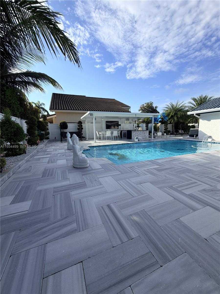 Small Image of 14280 SOUTH WEST 36TH ST, Miami Number 30