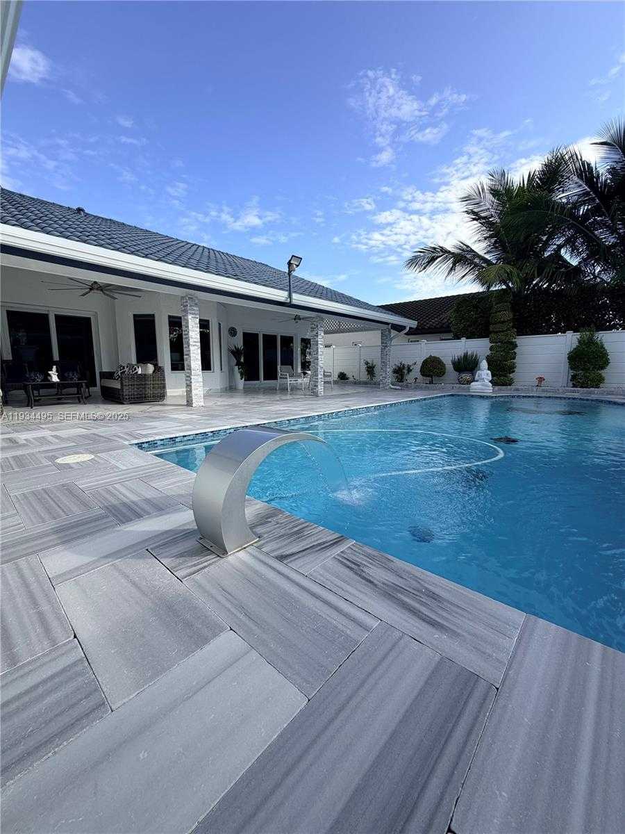 Small Image of 14280 SOUTH WEST 36TH ST, Miami Number 34