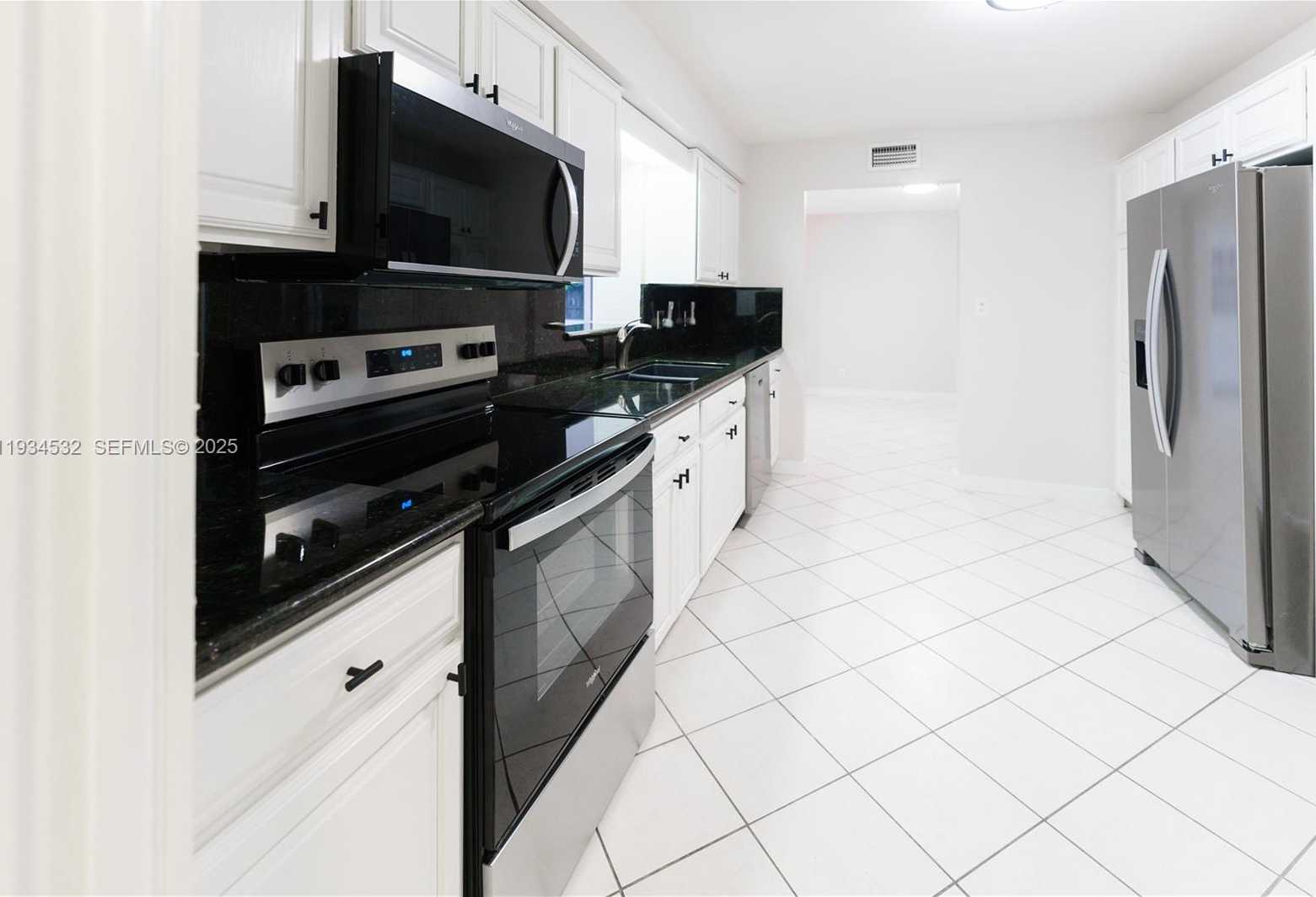Small Image of 5706 NORTH EAST 15TH AVE, Fort Lauderdale Number 17