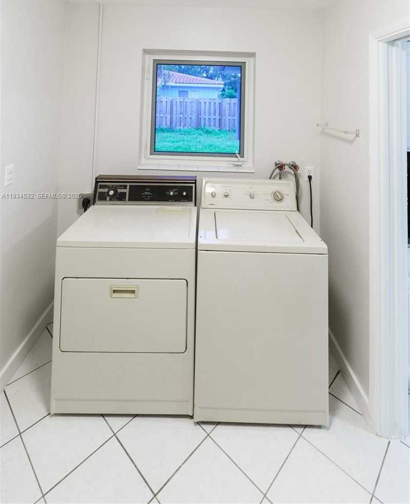 Small Image of 5706 NORTH EAST 15TH AVE, Fort Lauderdale Number 20