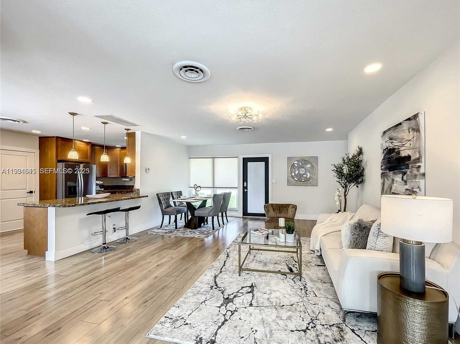 Small Image of 5880 SOUTH WEST 13TH ST, Plantation Number 22