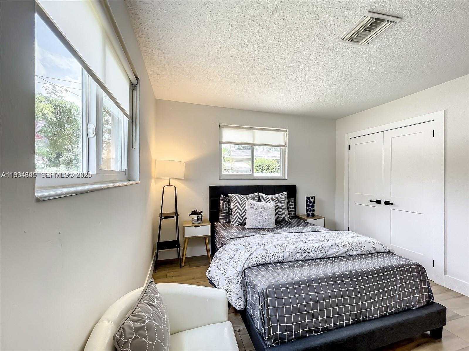 Small Image of 5880 SOUTH WEST 13TH ST, Plantation Number 26