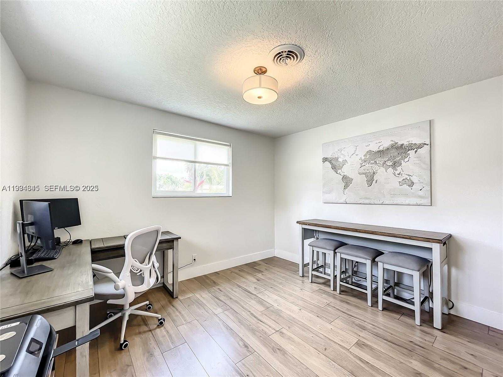 Small Image of 5880 SOUTH WEST 13TH ST, Plantation Number 27