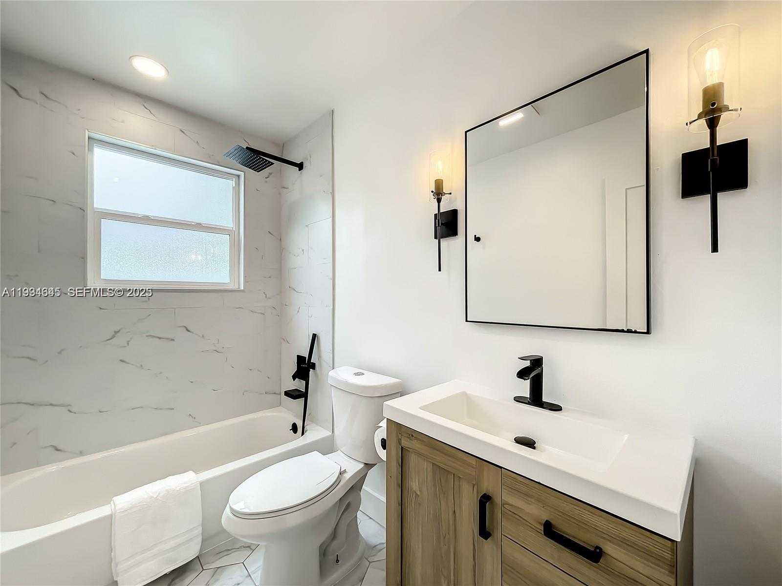 Small Image of 5880 SOUTH WEST 13TH ST, Plantation Number 31