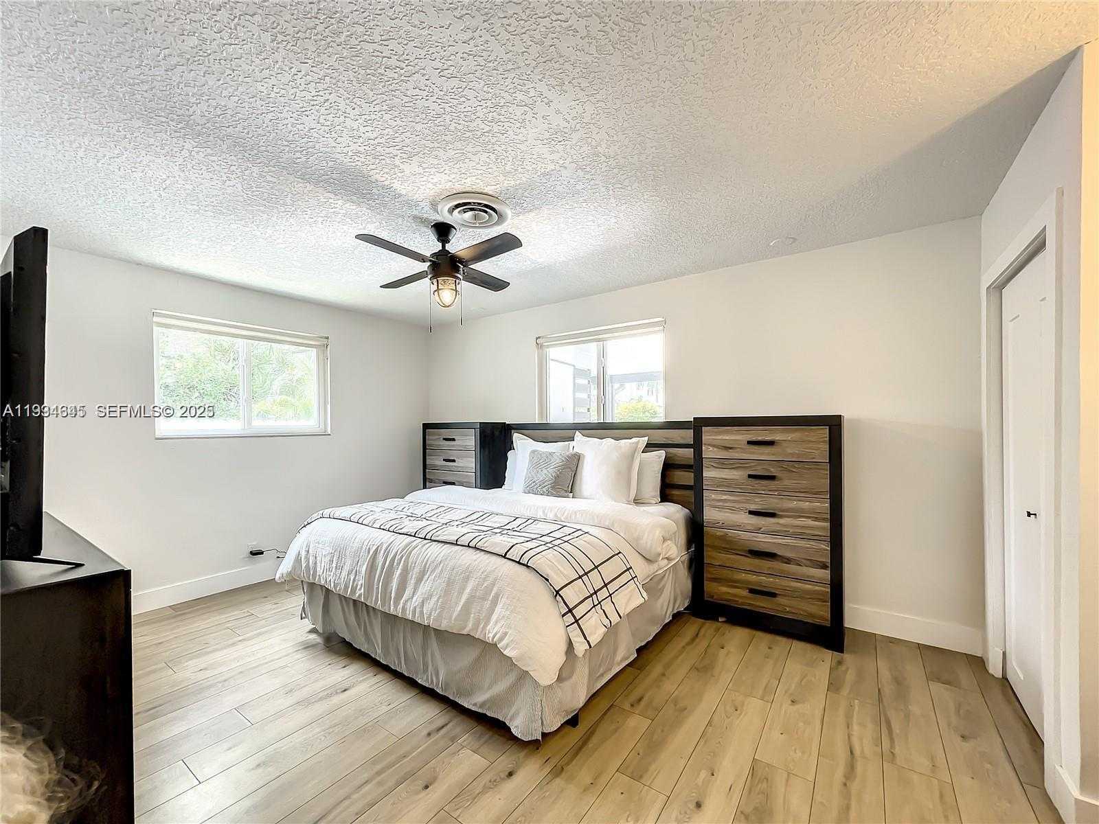 Small Image of 5880 SOUTH WEST 13TH ST, Plantation Number 33