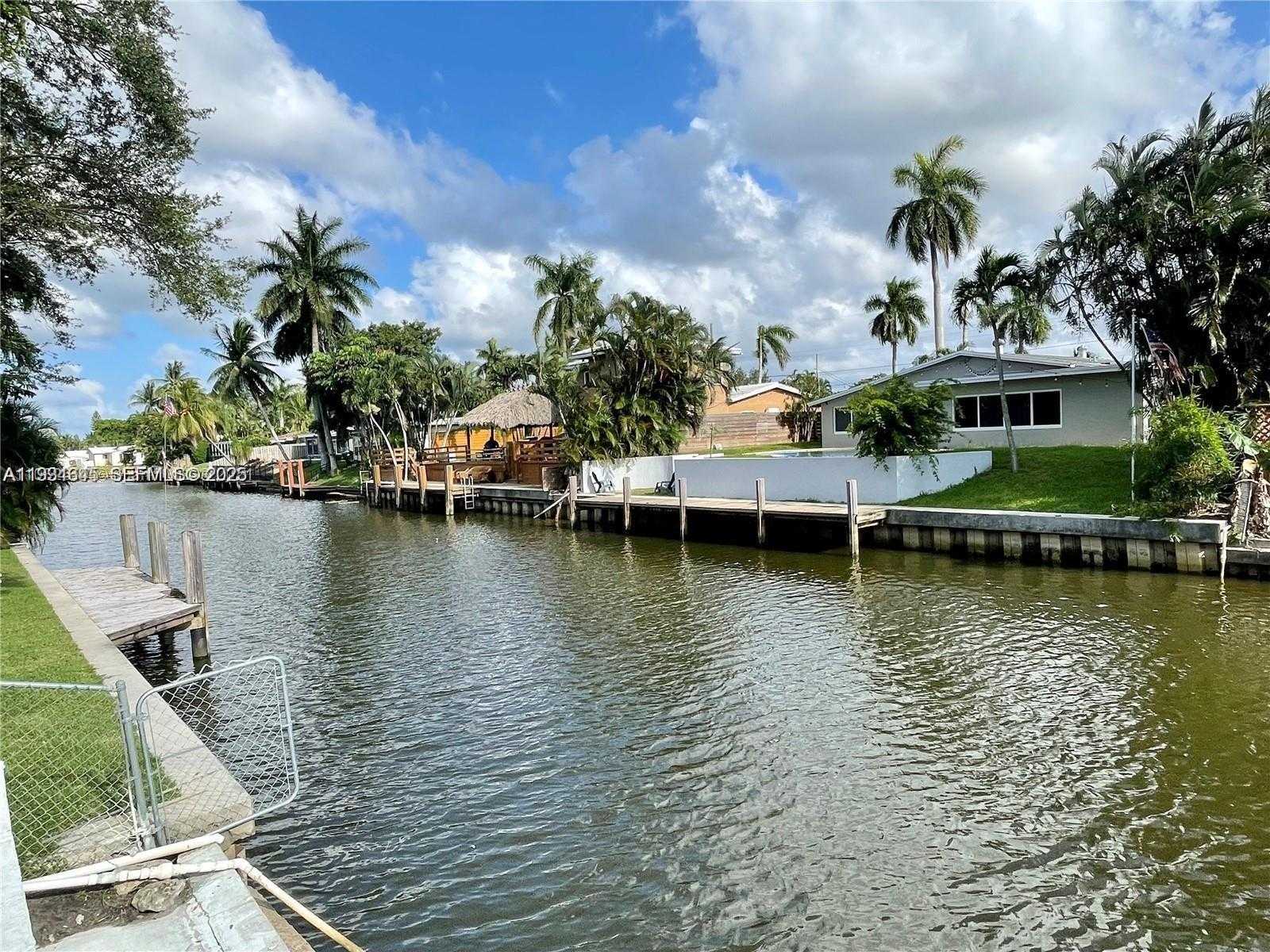 Small Image of 5880 SOUTH WEST 13TH ST, Plantation Number 47