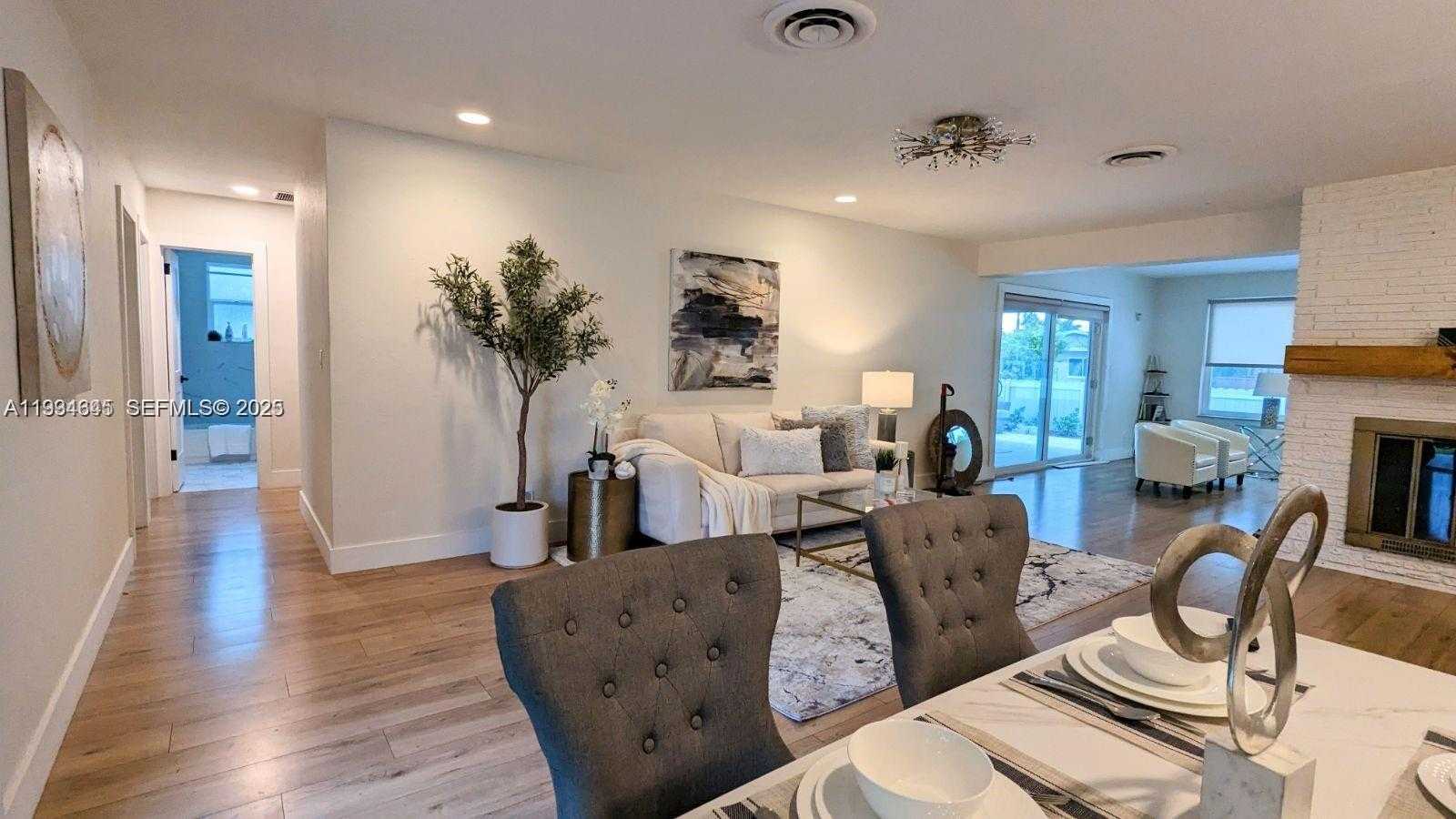 Small Image of 5880 SOUTH WEST 13TH ST, Plantation Number 8