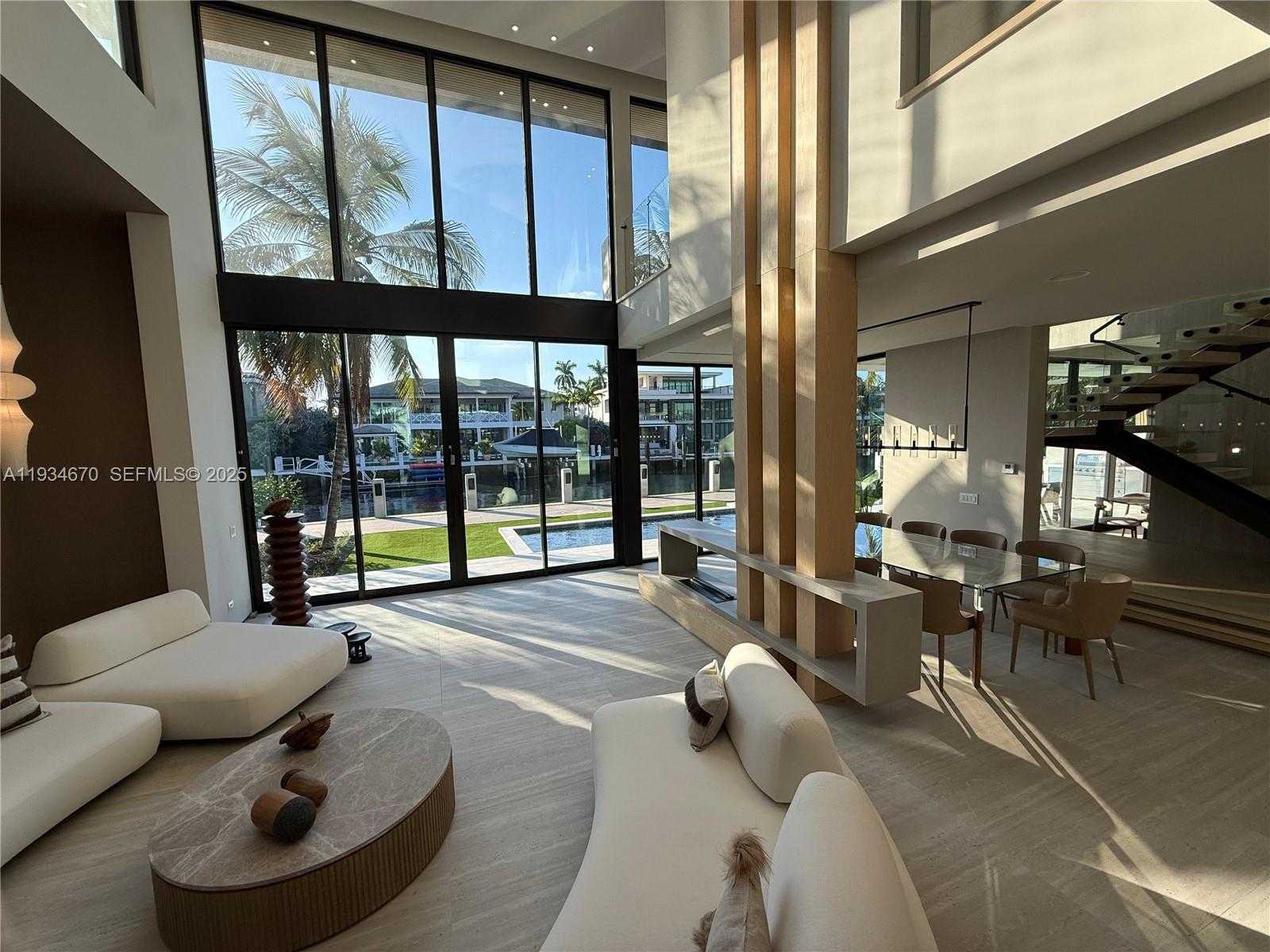 Small Image of 641 FLAMINGO DR, Fort Lauderdale Number 2