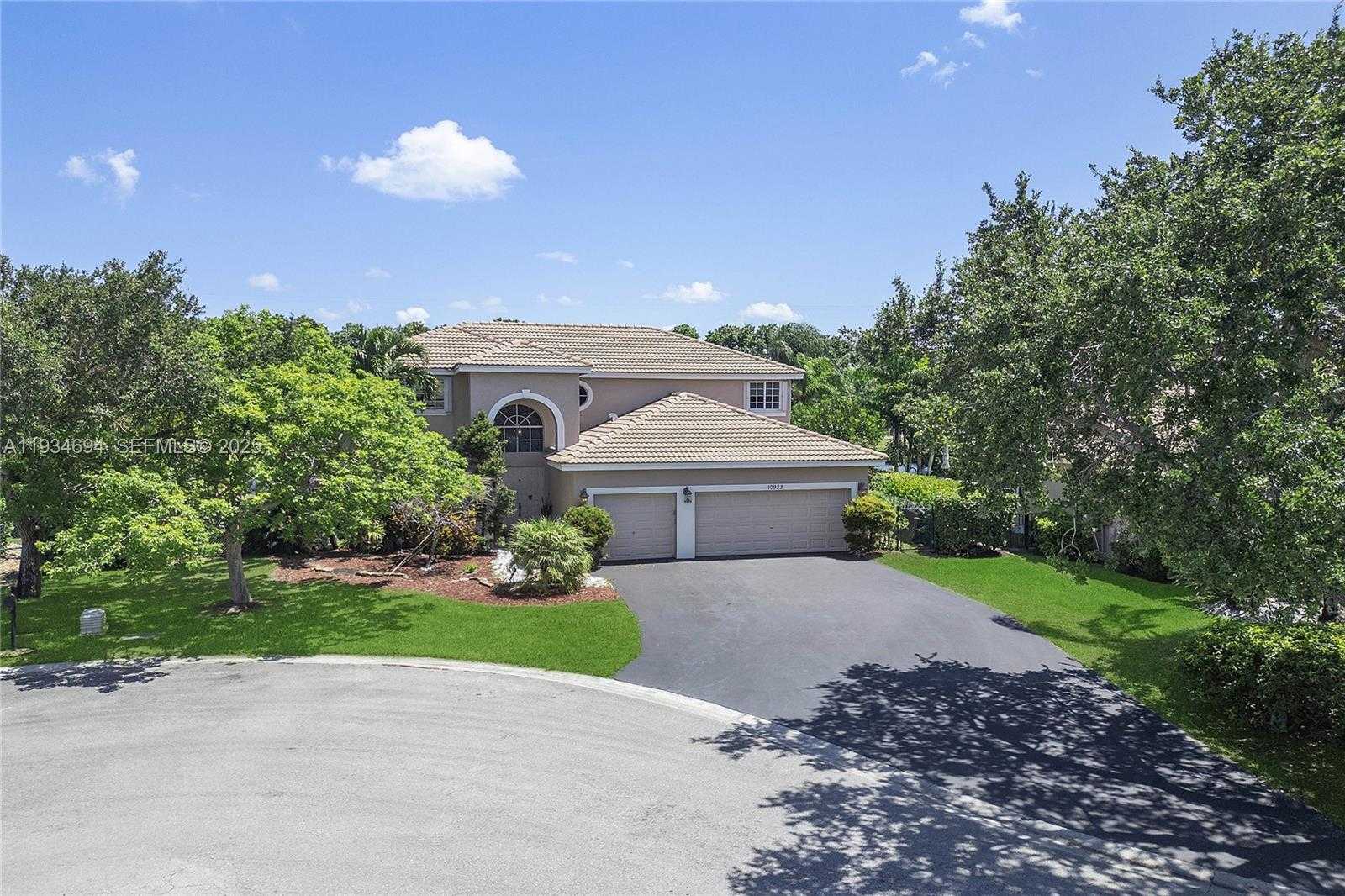 Small Image of 10922 NORTH WEST 49TH DR, Coral Springs Number 7