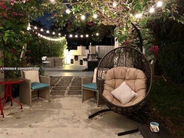 Small Image of 274 NORTH WEST 92ND ST, Miami Shores Number 16