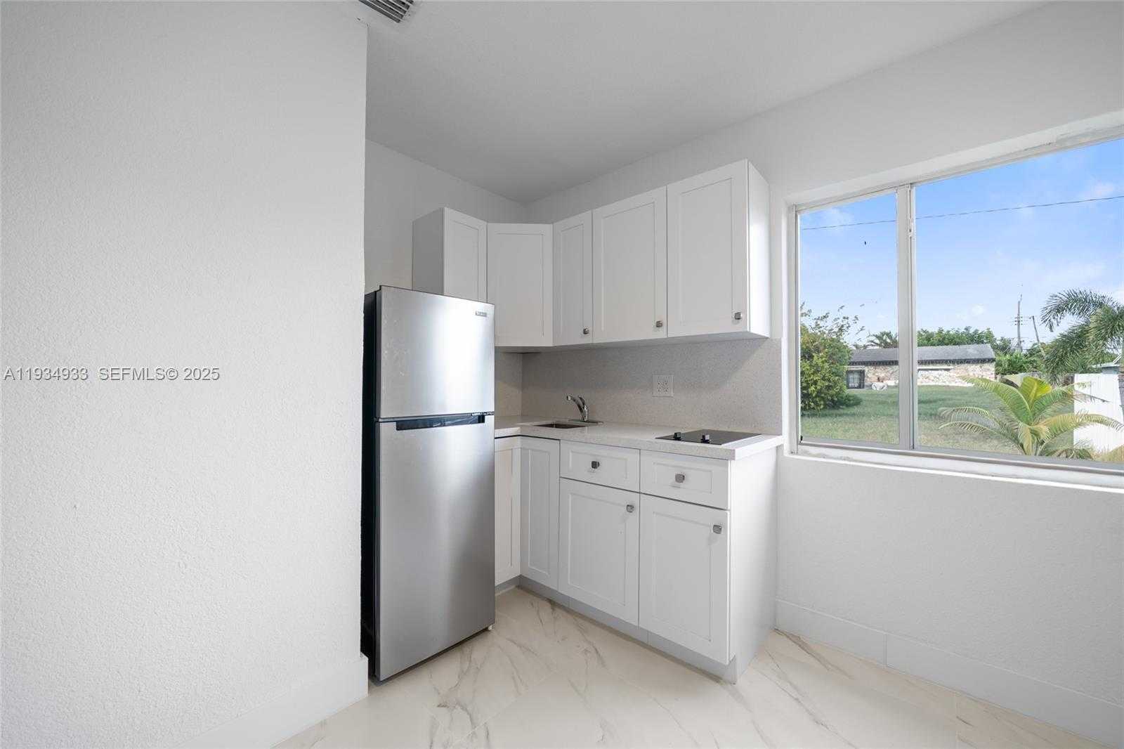 Small Image of 6960 SCOTT ST, Hollywood Number 21