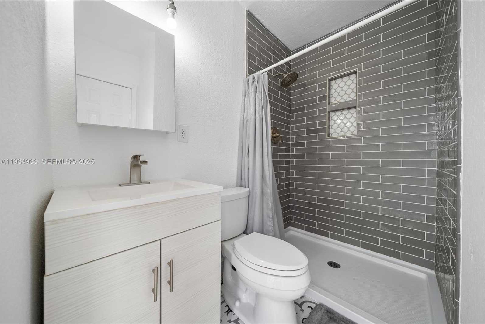 Small Image of 6960 SCOTT ST, Hollywood Number 23