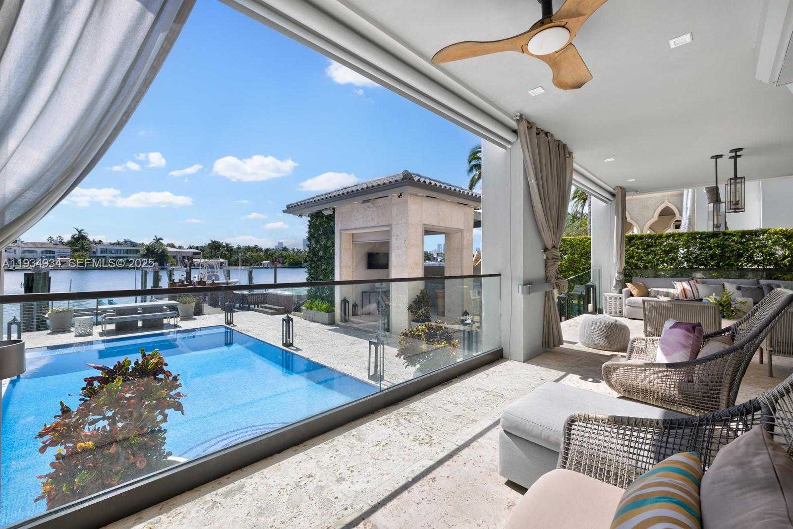 Small Image of 176 SOUTH HIBISCUS DRIVE, Miami Beach Number 42