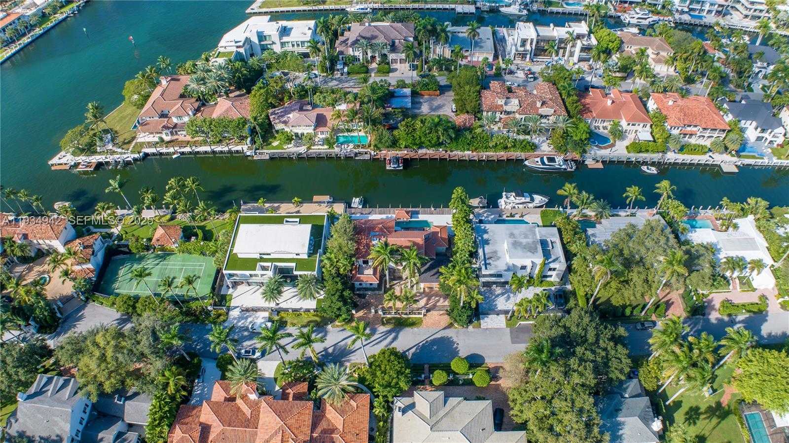 Small Image of 625 CORAL WAY, Fort Lauderdale Number 2