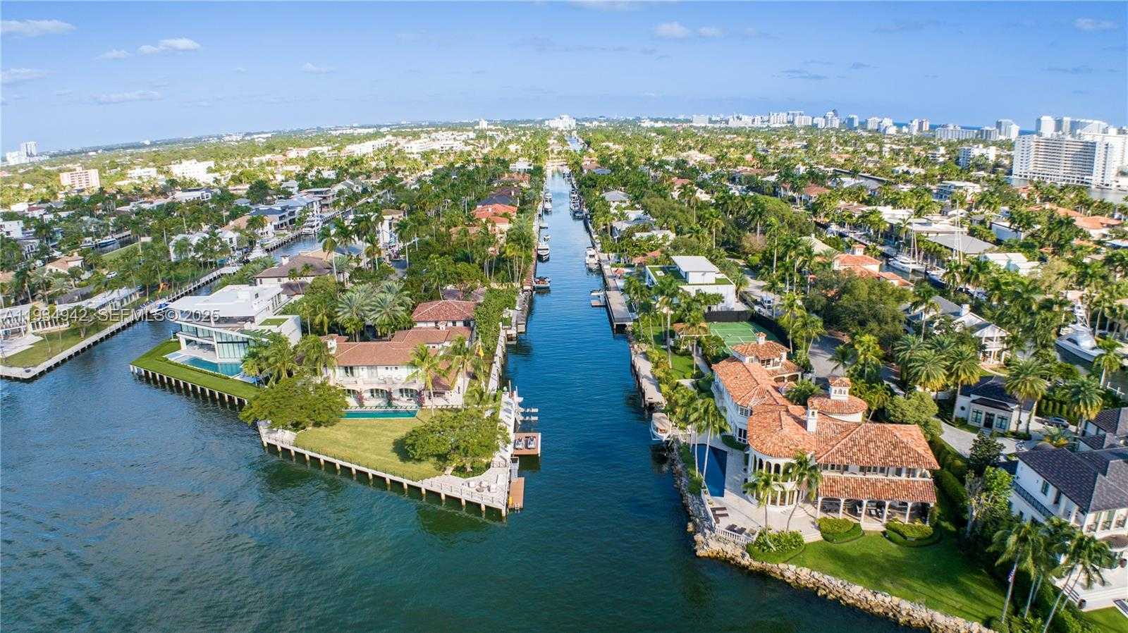 Small Image of 625 CORAL WAY, Fort Lauderdale Number 3