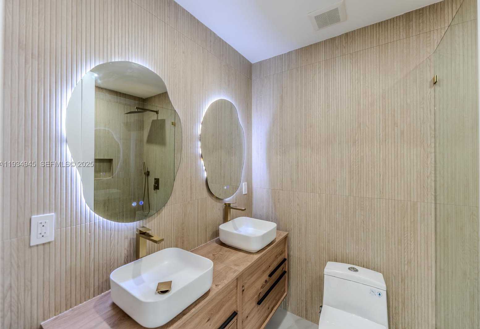 Small Image of 4144 ALTON RD, Miami Beach Number 12