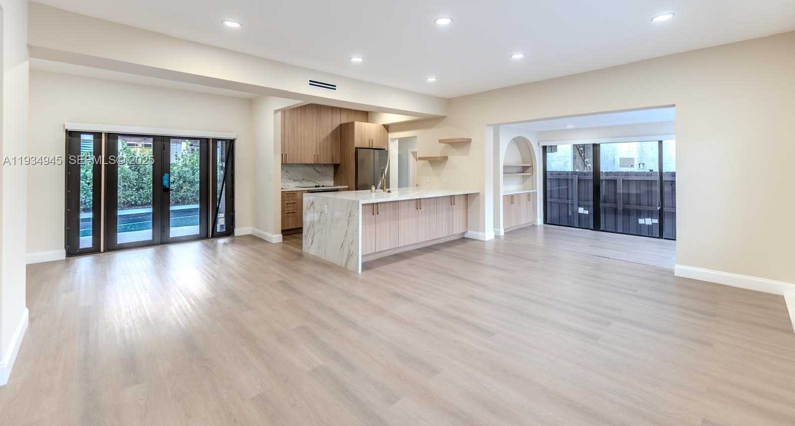 Small Image of 4144 ALTON RD, Miami Beach Number 7