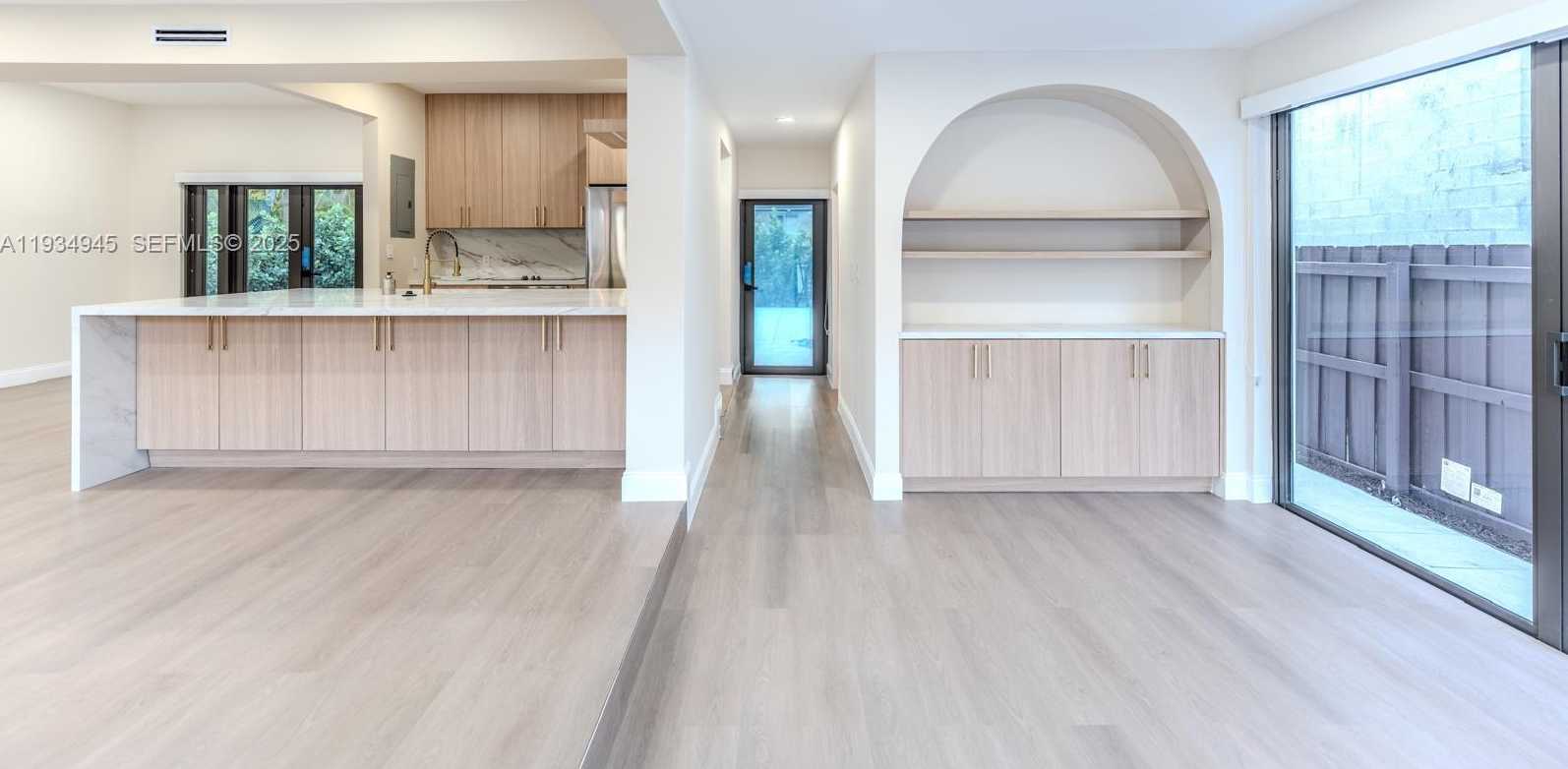 Small Image of 4144 ALTON RD, Miami Beach Number 8