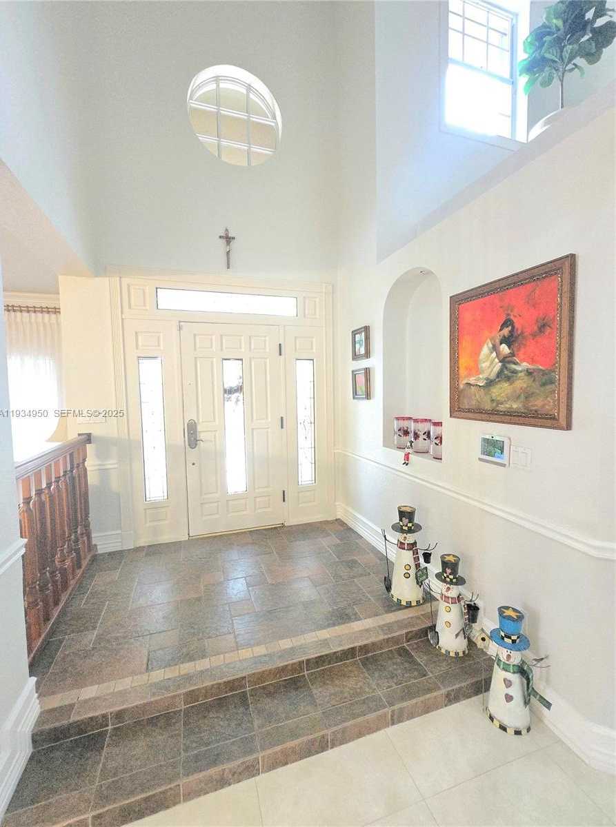 Small Image of 16422 NORTH WEST 83RD PL, Miami Lakes Number 13