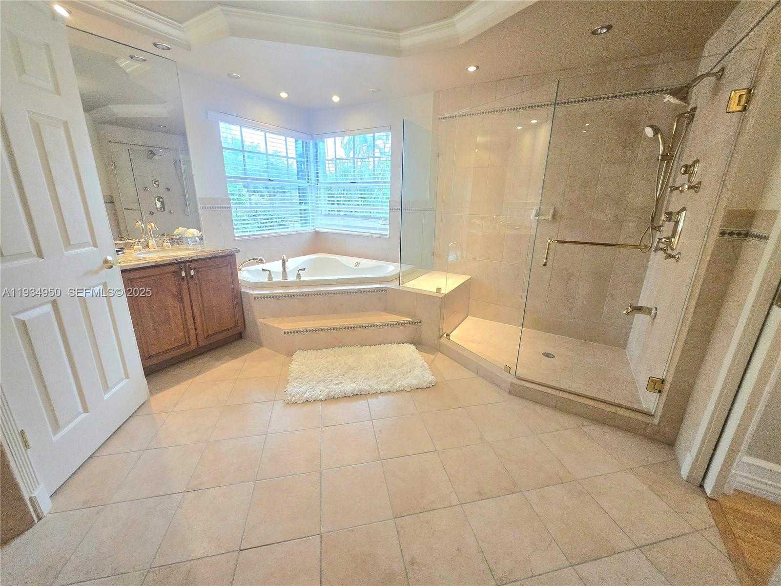 Small Image of 16422 NORTH WEST 83RD PL, Miami Lakes Number 26