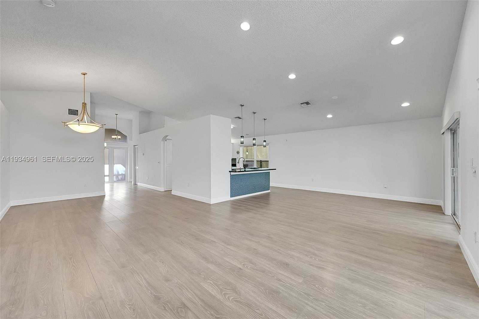 Small Image of 5382 NORTH WEST 120TH AVE, Coral Springs Number 6