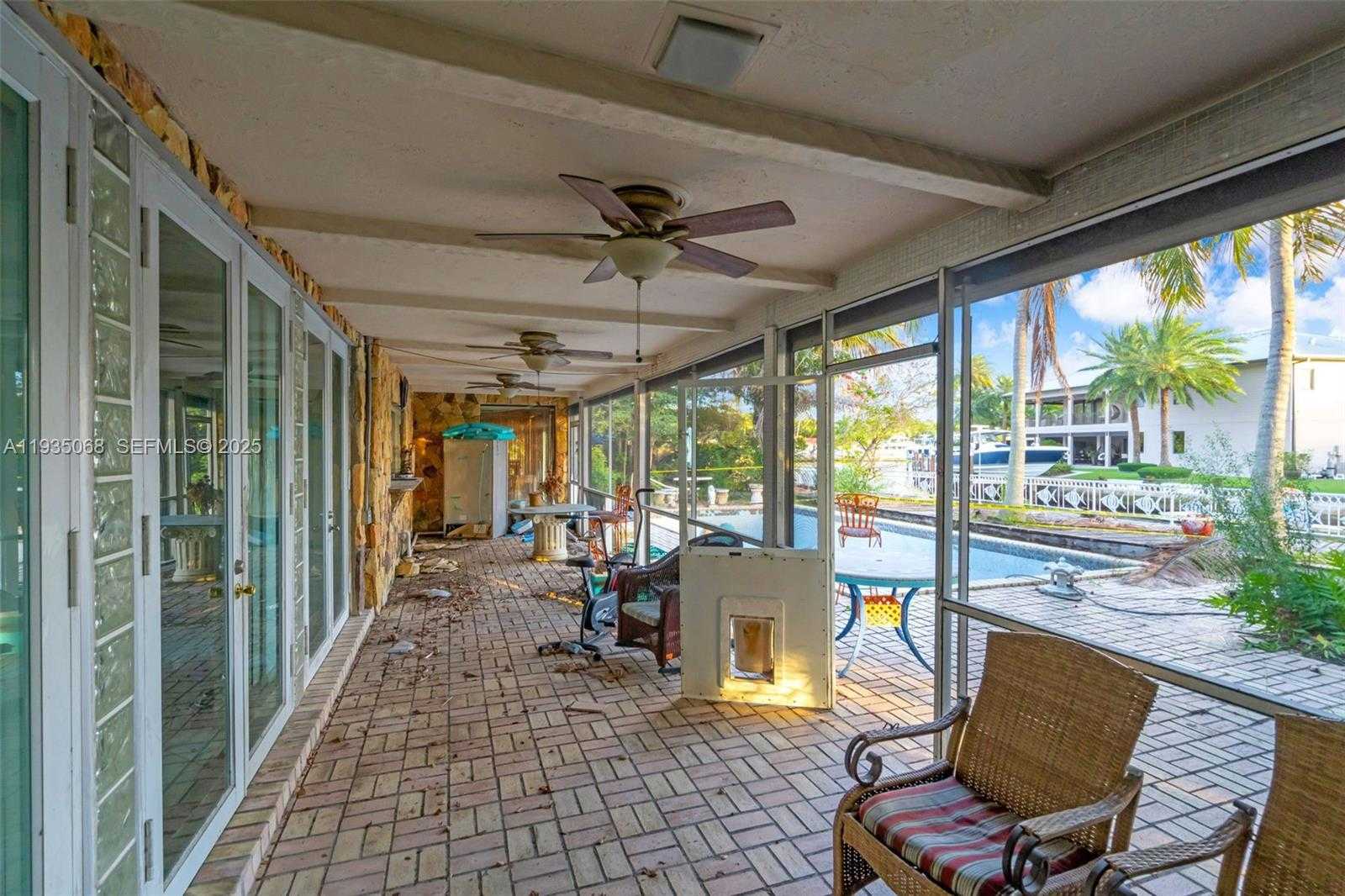 Small Image of 12900 IXORA CIR, North Miami Number 13