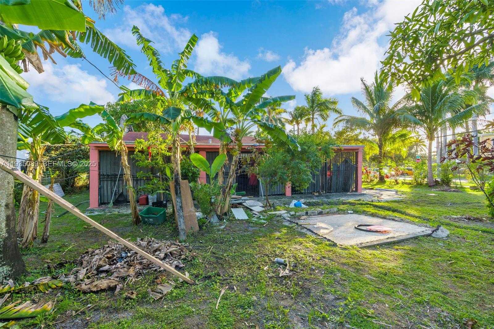 Small Image of 191 NORTH WEST 83RD ST, Miami Number 21